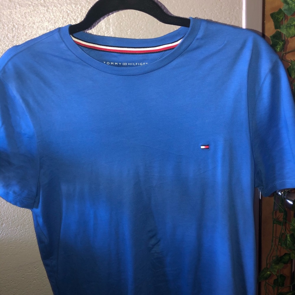 Tommy Hilfigure Top. Size S